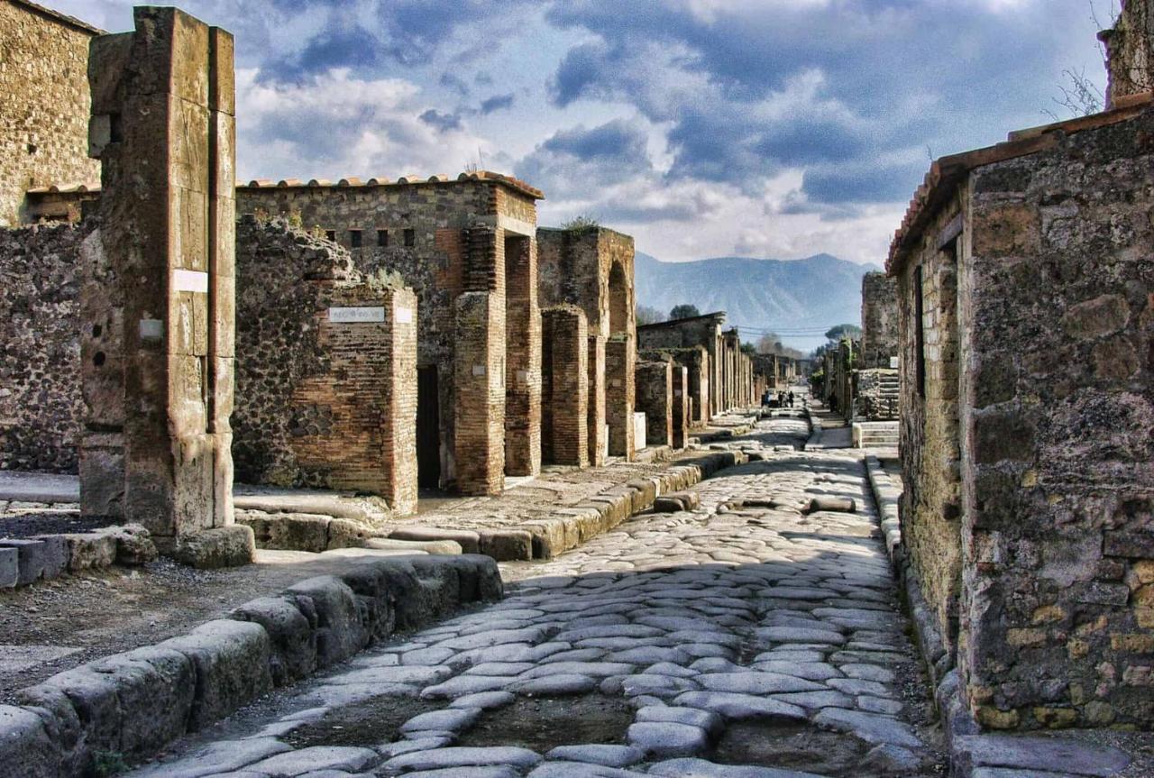 Love Inn Pompei Exterior photo